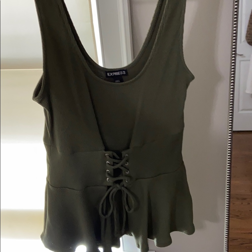 Express Tank Top - Picture 2 of 3